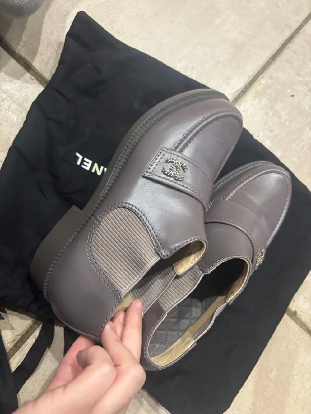 CHANEL Women's Leather Loafers with Gold Logo - Picture 3 of 15